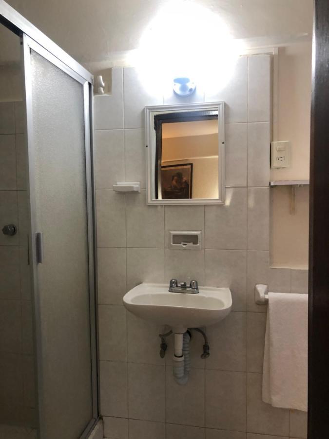 Hotel Lorena ลอสโมชิส ภายนอก รูปภาพ