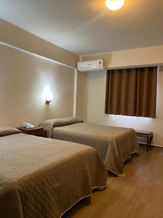 Hotel Lorena ลอสโมชิส ภายนอก รูปภาพ